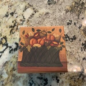 Bob’s Boxes Primitives, Fruits and Flowers